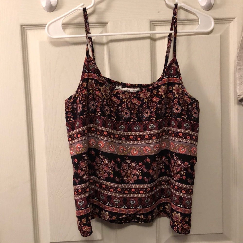 Cropped tank aztec print